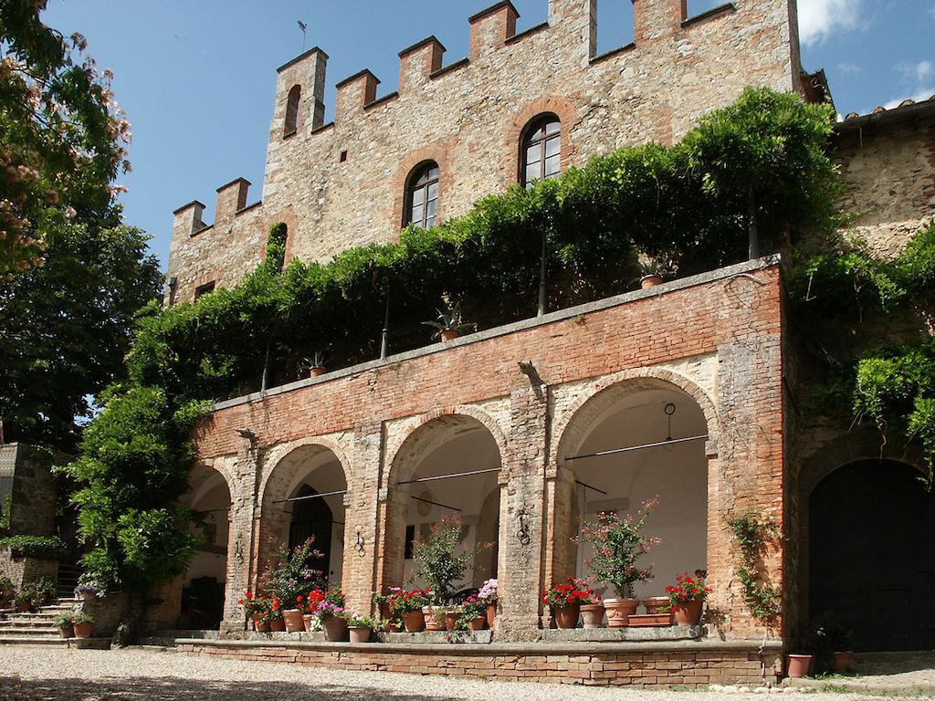 Castello Di Montalto Aparthotel Castelnuovo Berardenga Ngoại thất bức ảnh